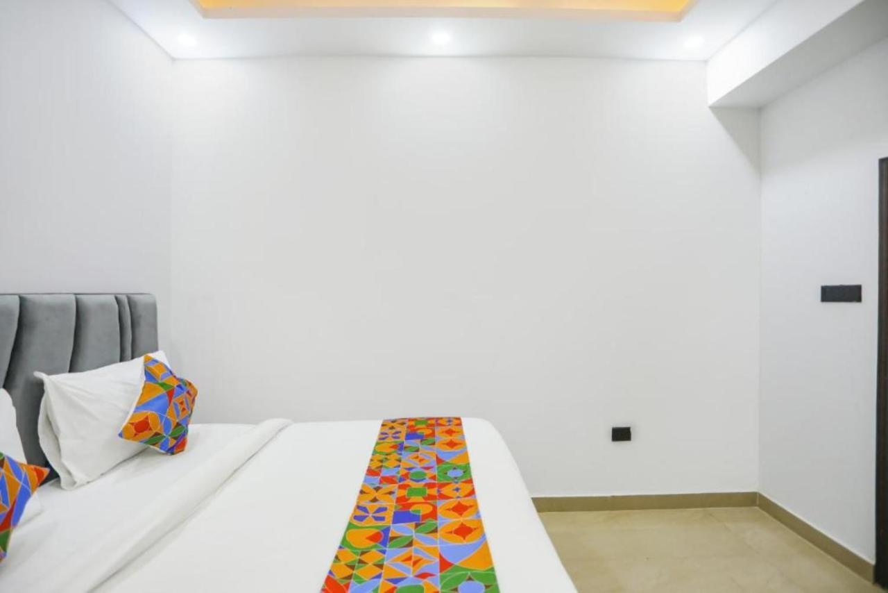 Hotel The Rasa At Vasundhara Ghaziabad Zewnętrze zdjęcie